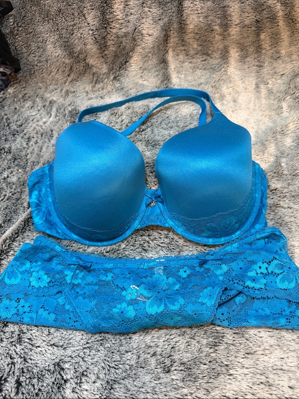 Victoria’s Secret Blue Lace Push-Up Bra and Bikini Set - Women Intimates